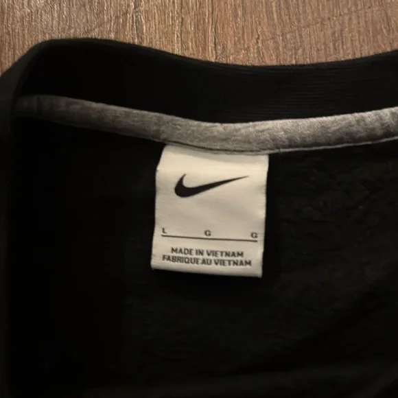 Nike Love NYC Crewneck - Picture 5 of 6